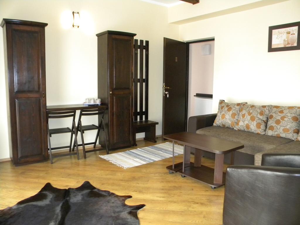 Pensiunea Mason'S Rîşnov Chambre photo
