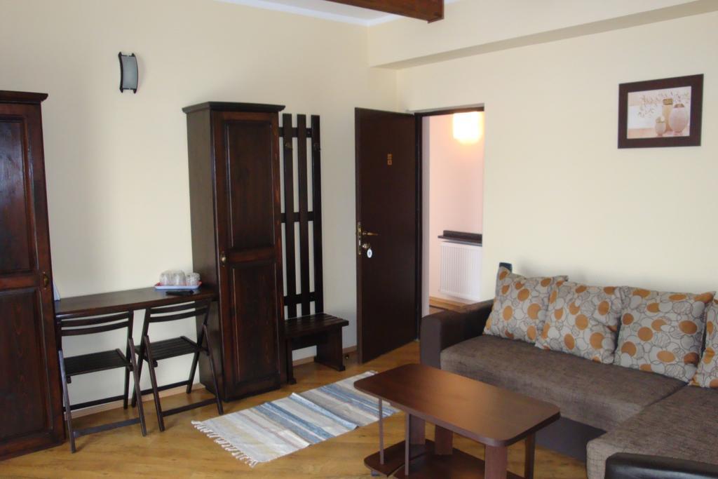 Pensiunea Mason'S Rîşnov Chambre photo